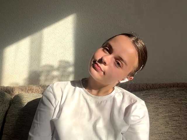 EsterGreenley live cam on BongaCams