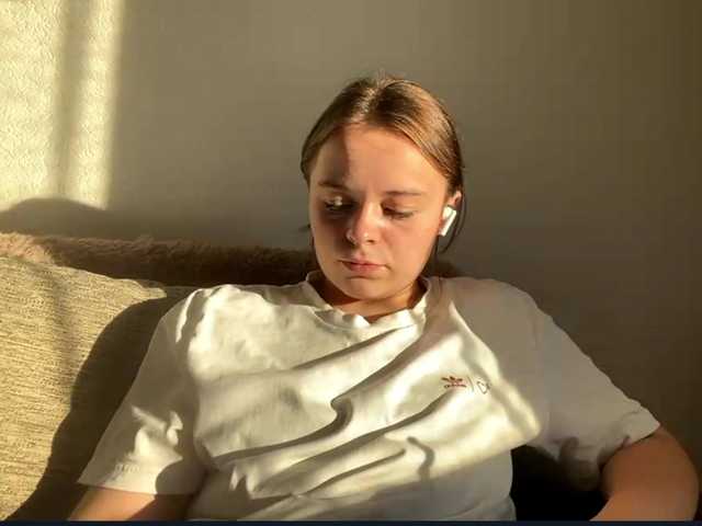 EsterGreenley live cam on BongaCams