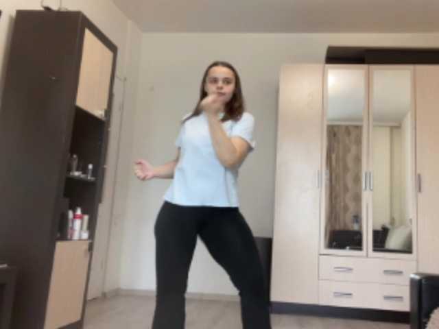 EsterGreenley live cam on BongaCams