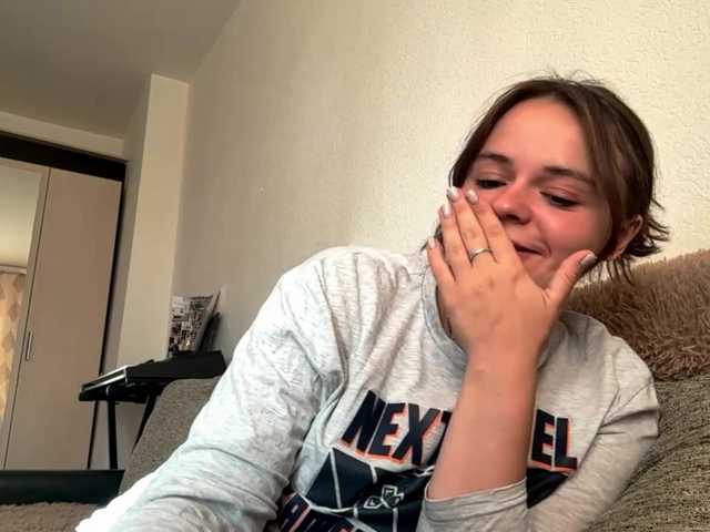 EsterGreenley live cam on BongaCams