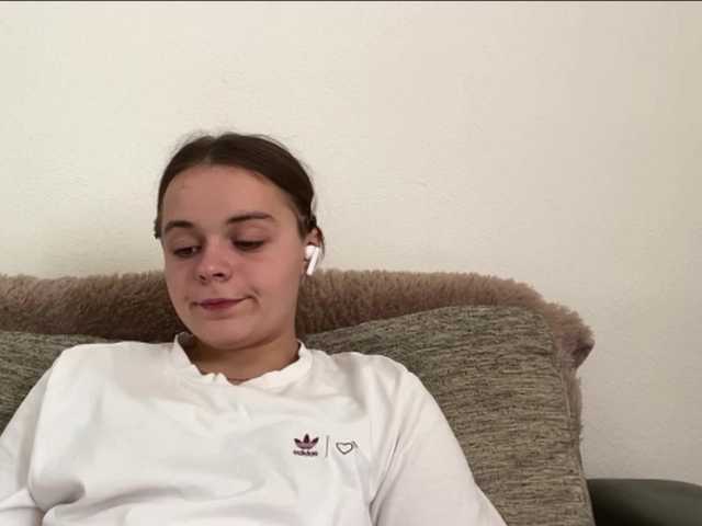 EsterGreenley live cam on BongaCams