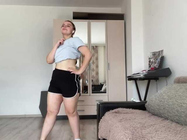 EsterGreenley live cam on BongaCams