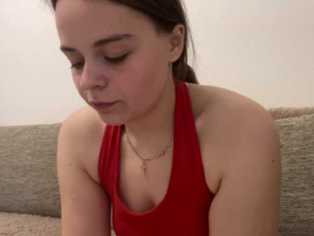 EsterGreenley live cam preview