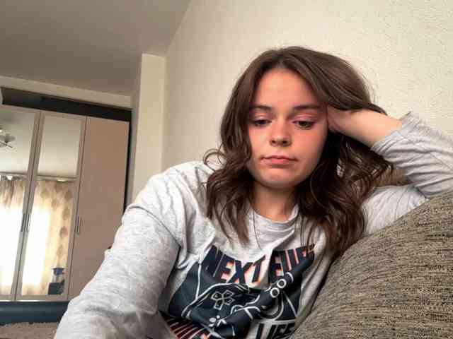 EsterGreenley webcam