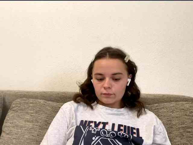 EsterGreenley webcam