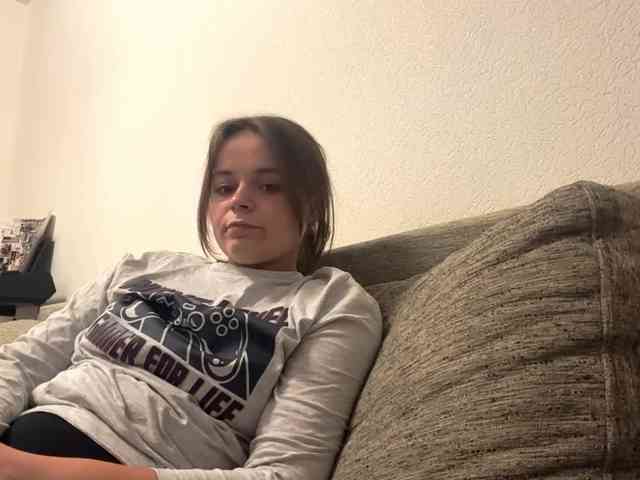 EsterGreenley webcam