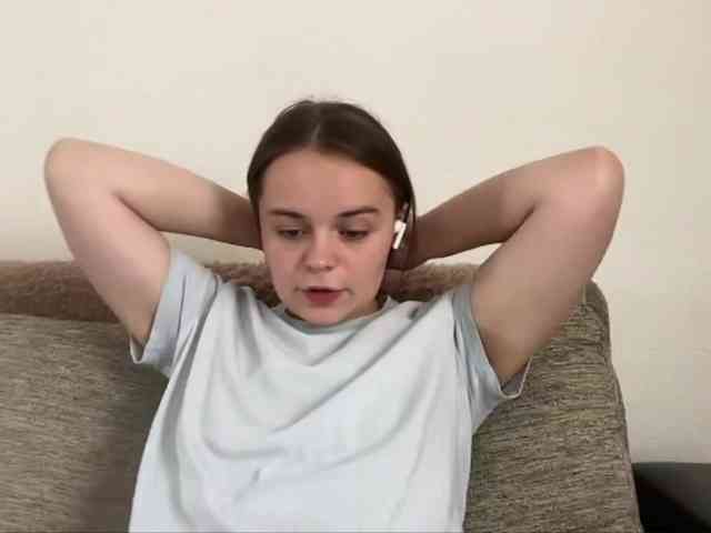 EsterGreenley webcam