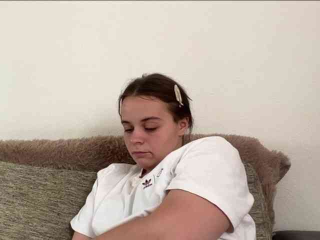 EsterGreenley webcam