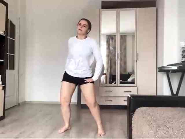 EsterGreenley webcam