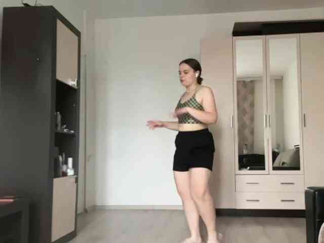 EsterGreenley webcam