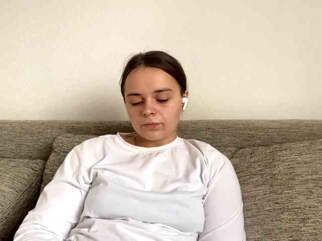 EsterGreenley webcam