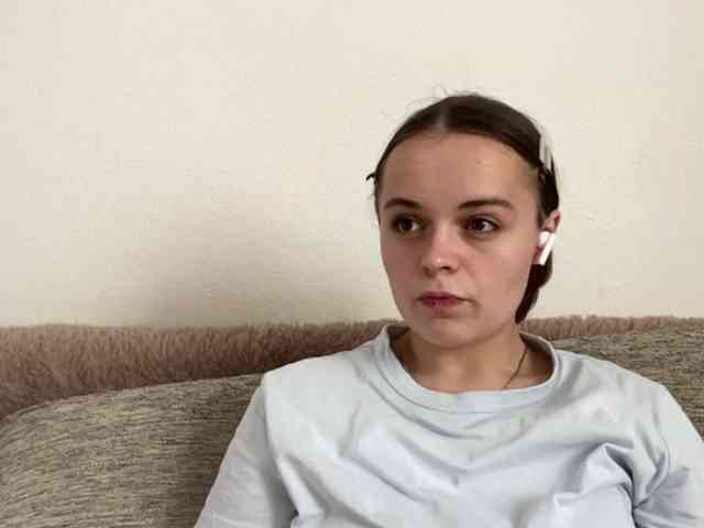 EsterGreenley webcam