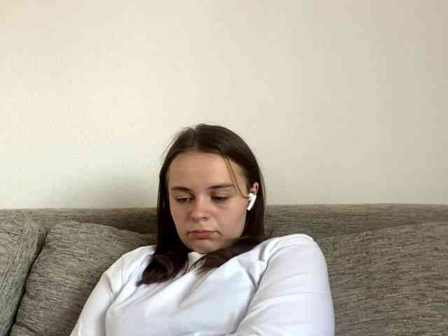 EsterGreenley webcam