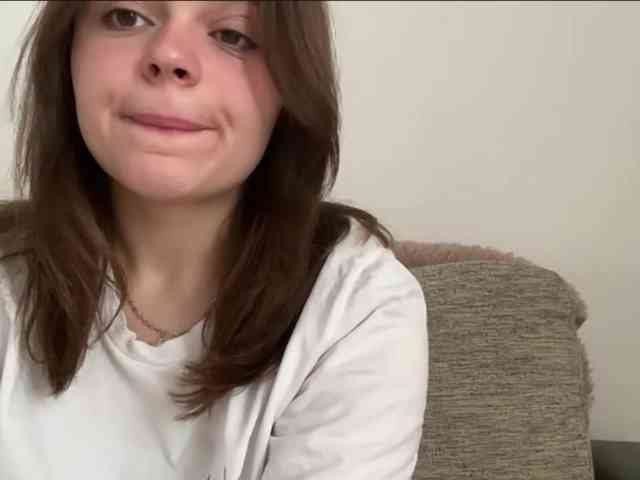 EsterGreenley webcam
