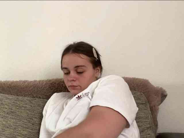 EsterGreenley webcam