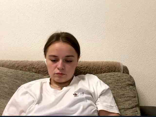 EsterGreenley webcam