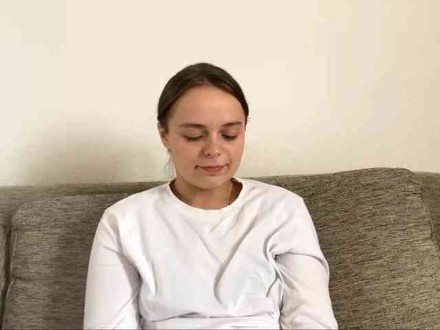 EsterGreenley webcam
