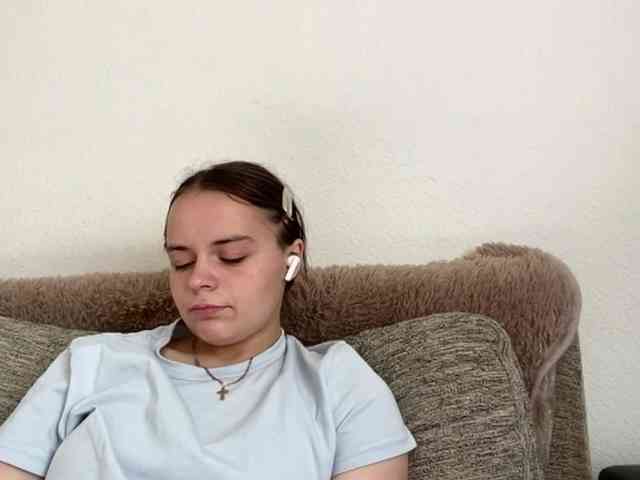 EsterGreenley webcam