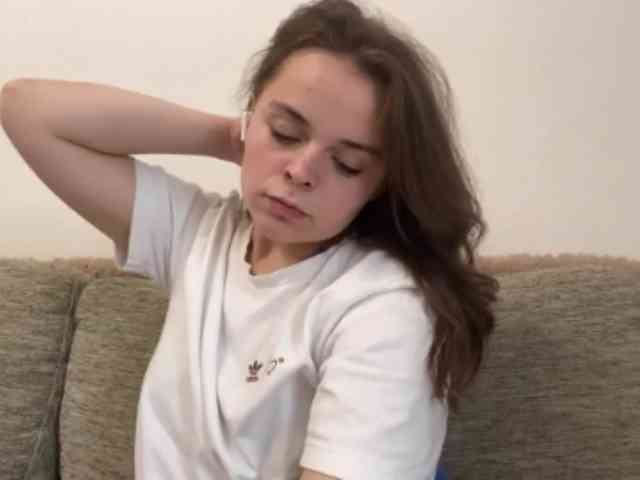 EsterGreenley webcam