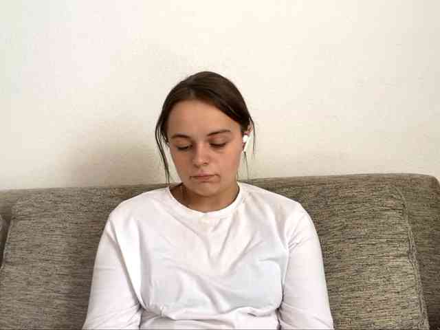 EsterGreenley webcam