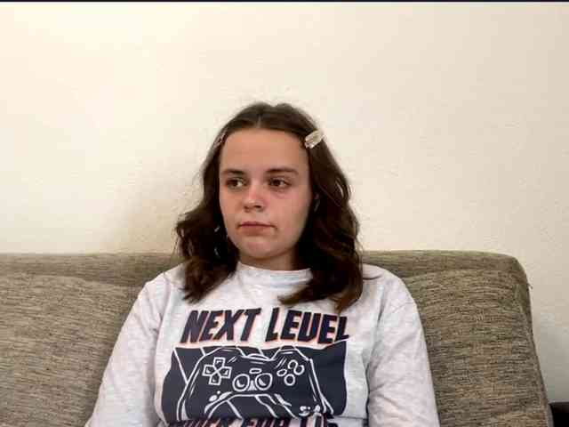 EsterGreenley webcam
