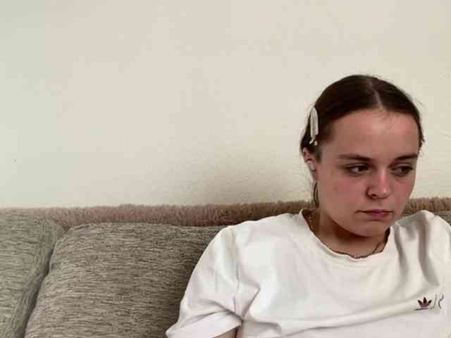 EsterGreenley webcam