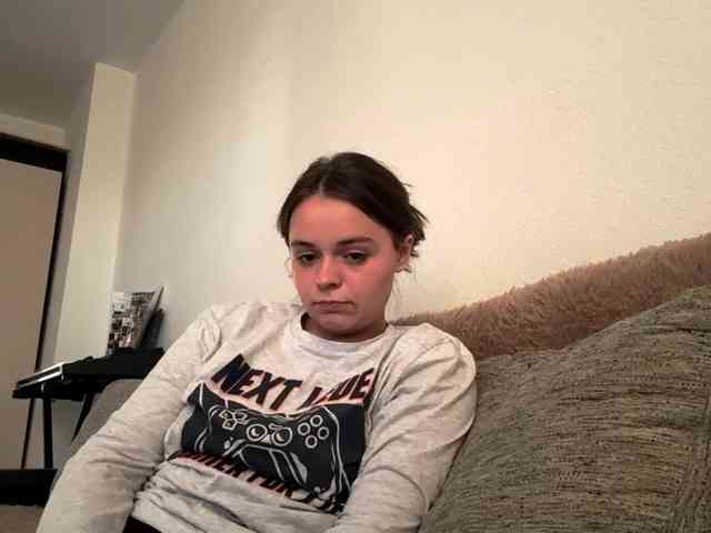 EsterGreenley webcam