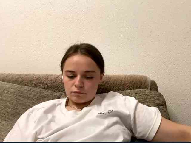 EsterGreenley webcam