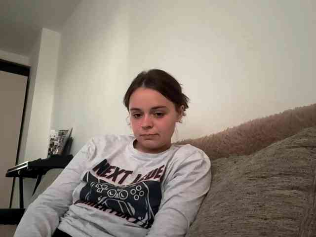 EsterGreenley webcam
