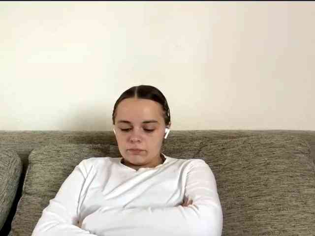 EsterGreenley webcam