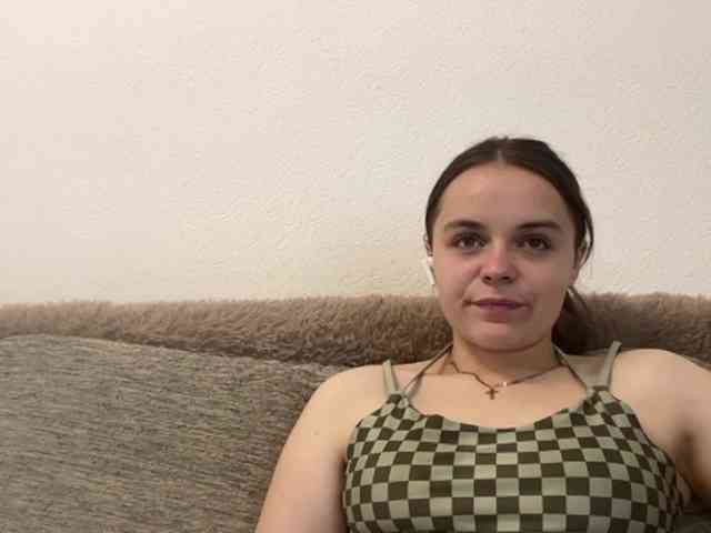 EsterGreenley webcam