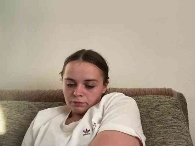 EsterGreenley webcam
