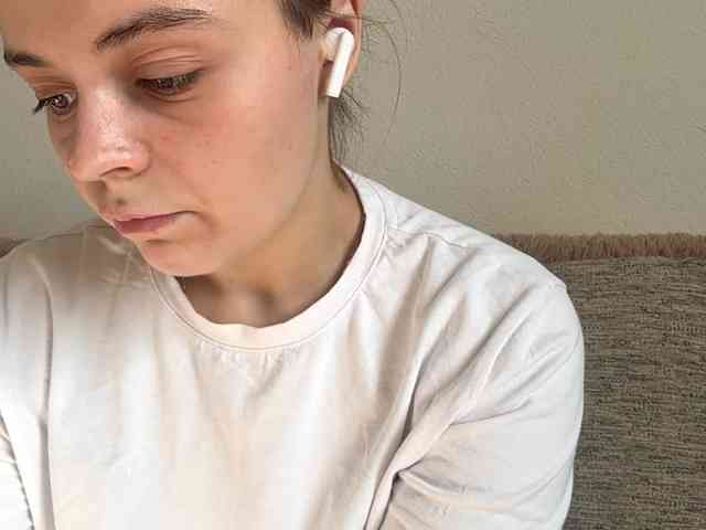 EsterGreenley webcam