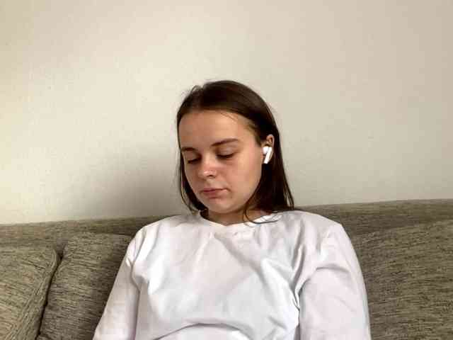 EsterGreenley webcam
