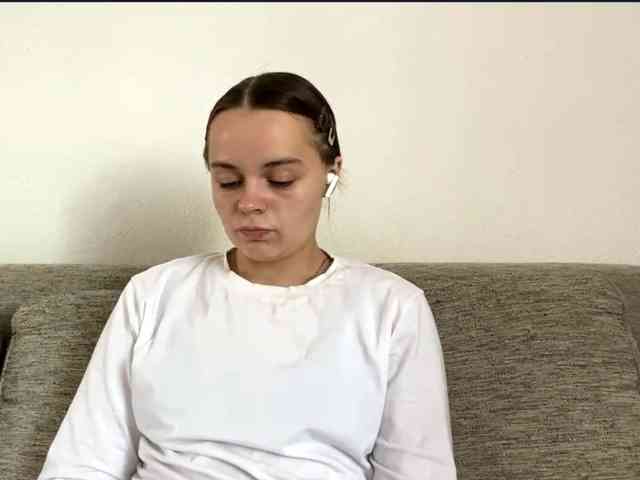 EsterGreenley webcam