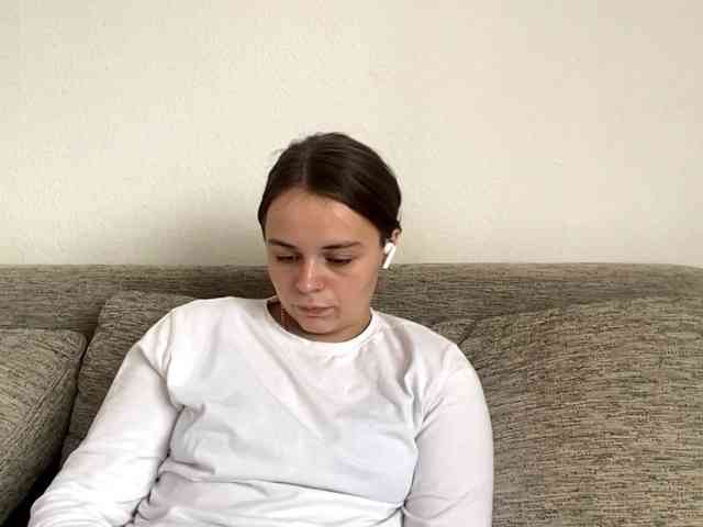 EsterGreenley webcam