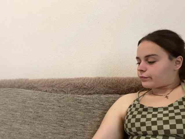EsterGreenley webcam