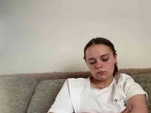 EsterGreenley webcam