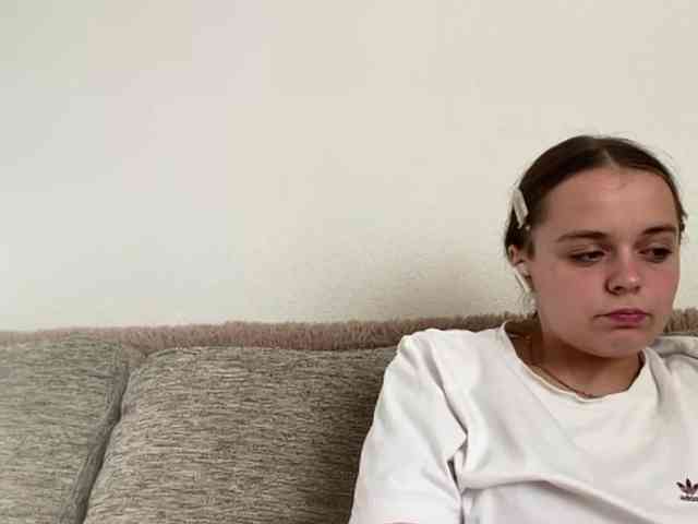 EsterGreenley webcam