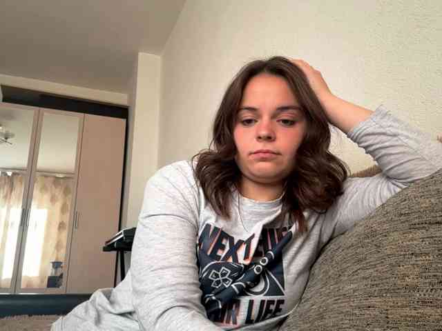 EsterGreenley webcam