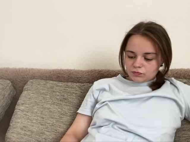 EsterGreenley webcam