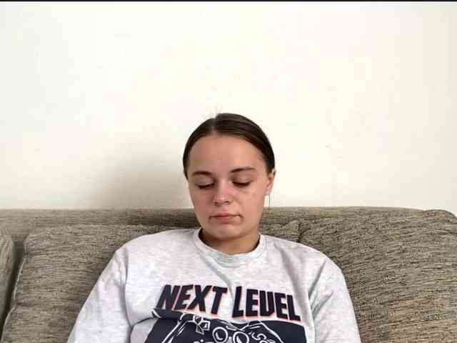 EsterGreenley webcam