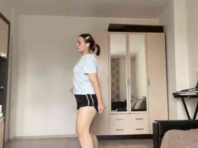 EsterGreenley webcam