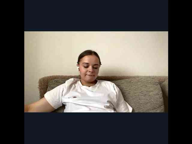 EsterGreenley webcam