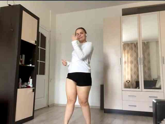 EsterGreenley webcam
