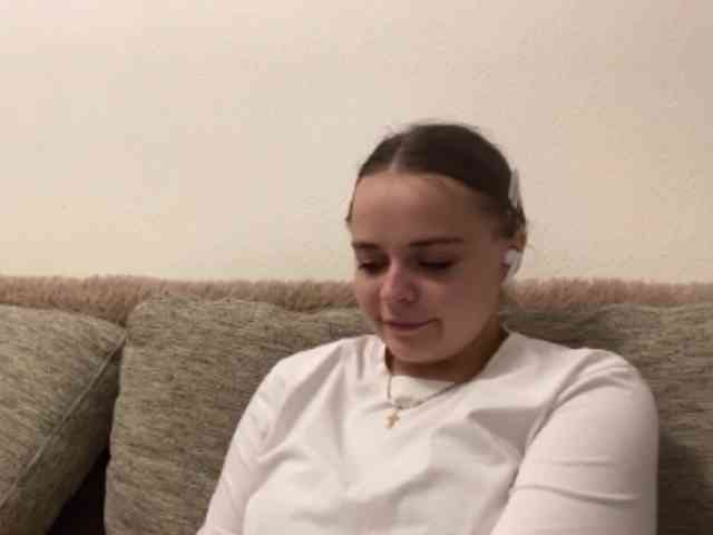 EsterGreenley webcam