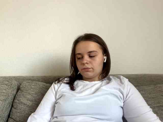 EsterGreenley webcam