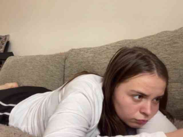 EsterGreenley webcam