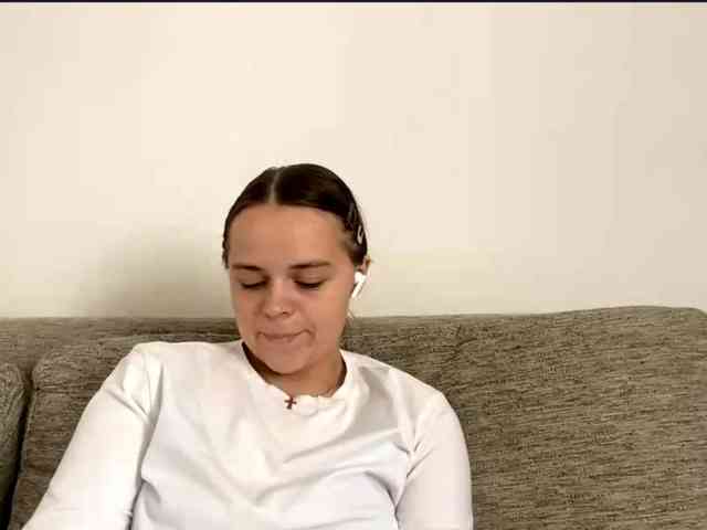 EsterGreenley webcam