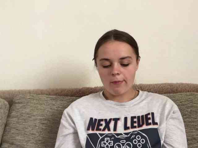 EsterGreenley webcam